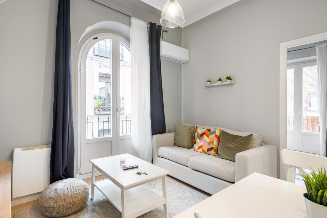 2 Bedrooms 1 Bathroom Furnished - Lavapies - Modern - Mintystay Мадрид Екстер'єр фото